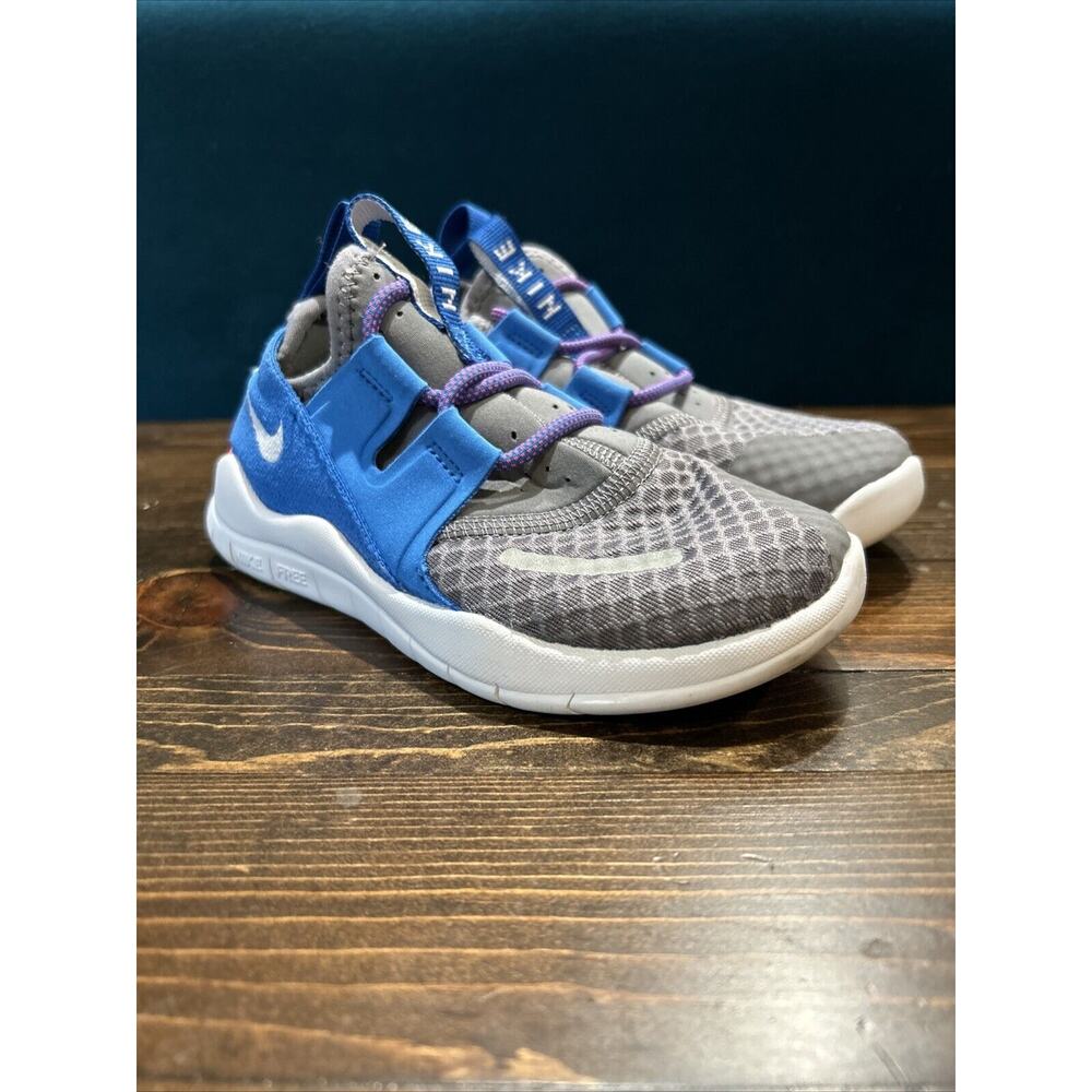 EUC Nike Kids Free RN‎ CMTR 2018 (GS) Gunsmoke/White-Signal Blue Size 11C US